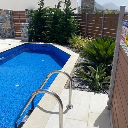 Villa Shirin Mariou